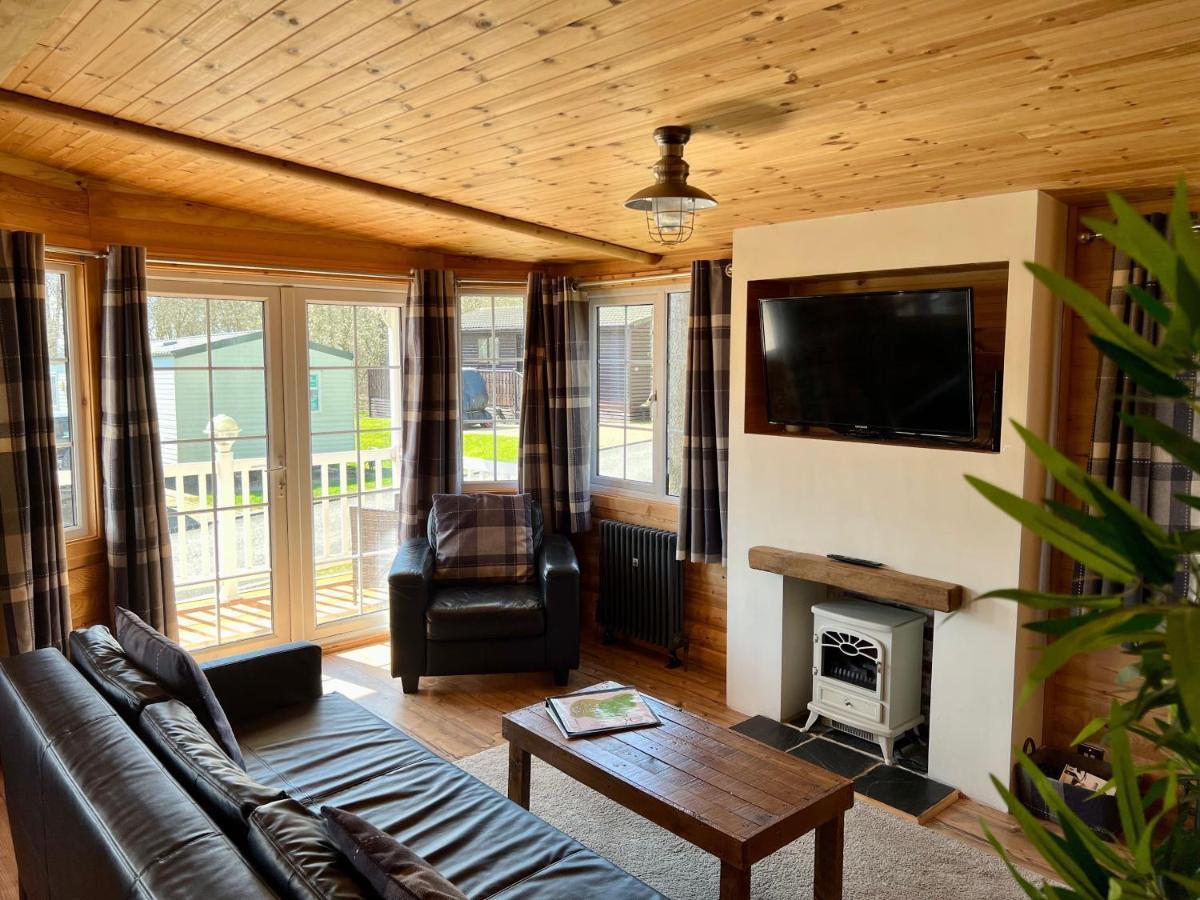 Eagle Lodge Newton on the Moor エクステリア 写真